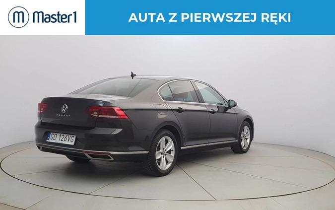 Volkswagen Passat cena 99850 przebieg: 145777, rok produkcji 2020 z Sieradz małe 191